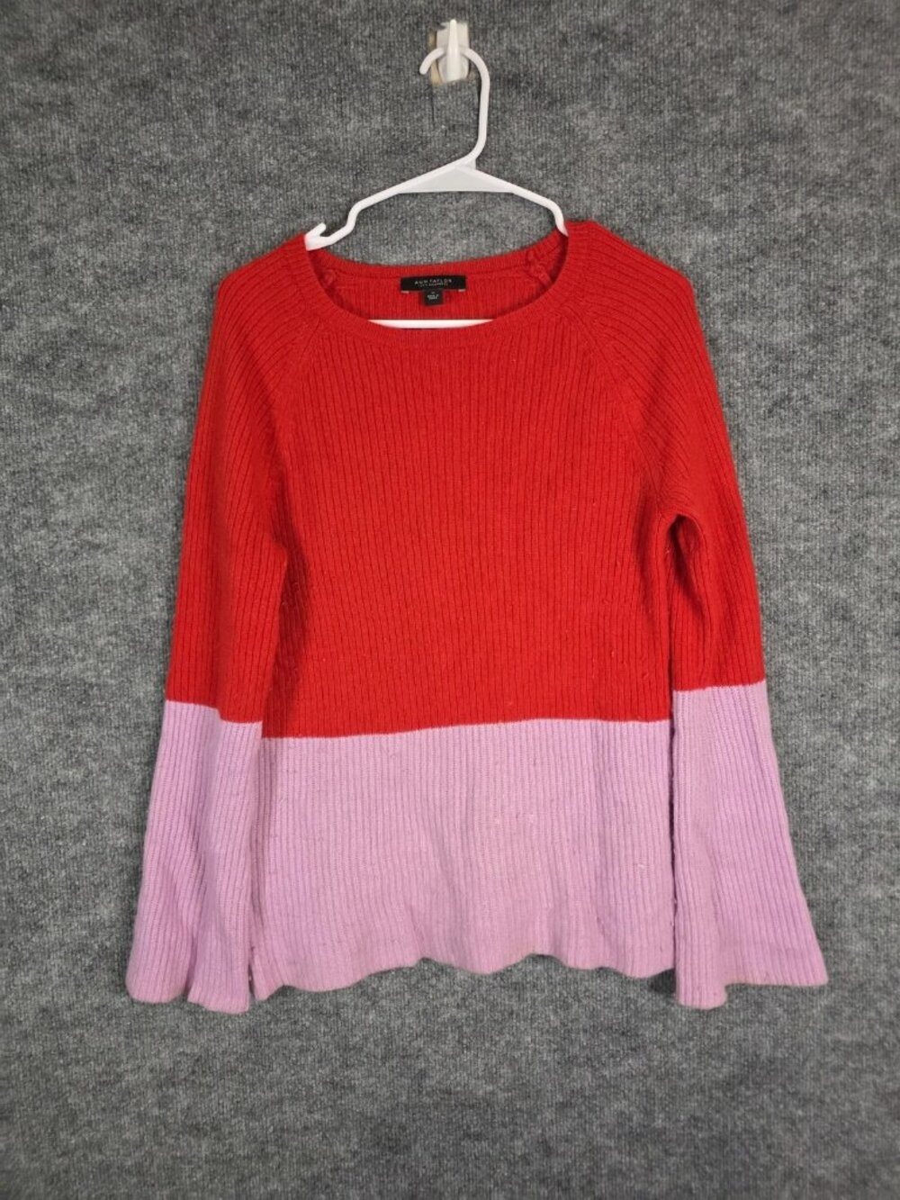 Ann Taylor Sweater Womens Medium Red Pink 100% Cashmere Crewneck Stains Pilling